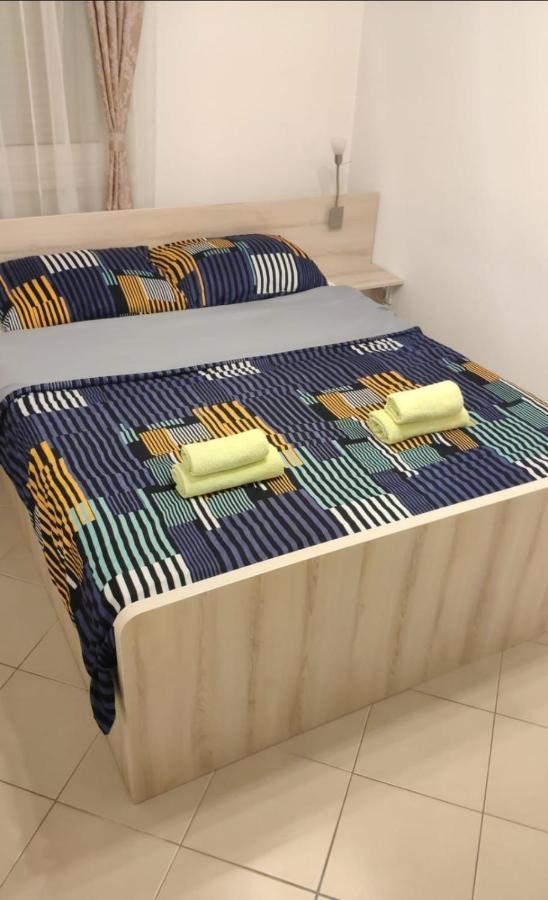 Holiday Wing Apartments Ягодина Экстерьер фото